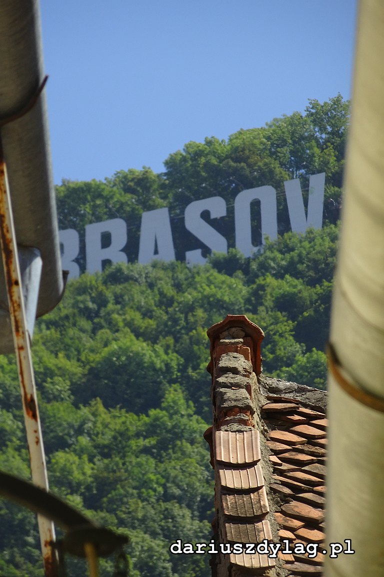 Braszów, rum. Brașov IPA: [braˈʃov], 1951–1961: (Orașul) Stalin, węg. Brassó, niem. Kronstadt, saski dialekt siedmiogrodzki Krunen.