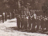 Msza święta na polanie Ryżowskie Łąki między Dzielcem a Mogielicą. Lato 1944 r. Fot. ze zbiorów rodziny Krzewickich.